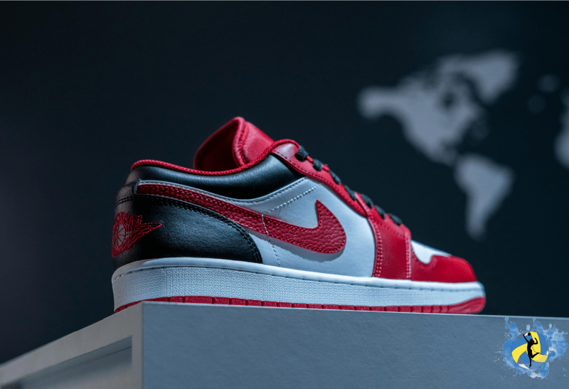 Sneaker of Nike of red colour